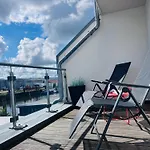 Marina 22-B
