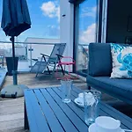 Marina 22-B